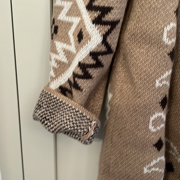 BNWT western paisley sweater cardigan - Picture 3 of 6